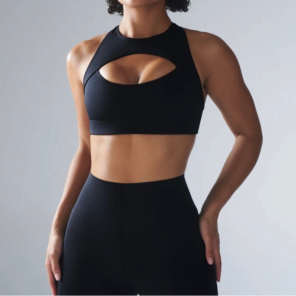 Savage x Fenty Hotline Medium Impact Sports Bra